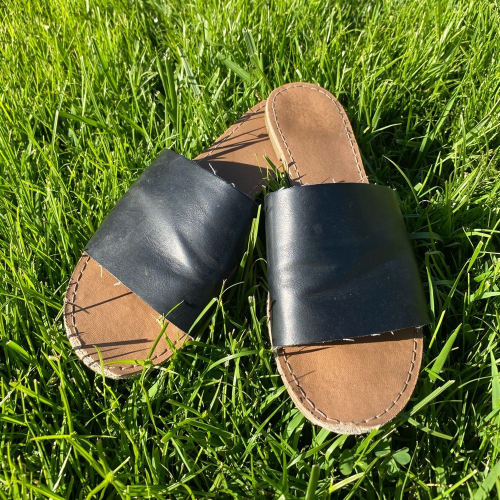 Black Sandals